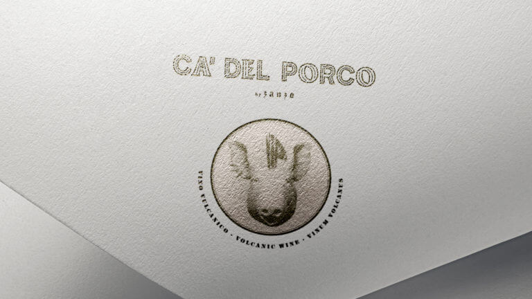 Weinflasche von der Marke Ca' del Porco - Winepunk Marco Zanetti, Veneto Italien - Design der Etiketten, Logo und Branding, Weinmarketing von der Designagentur Yummy Stories 
