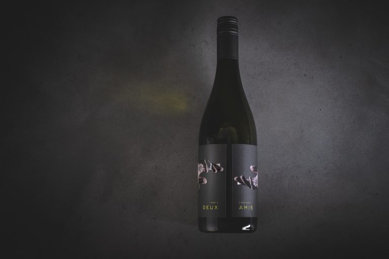Weinetiketten Design für den Wein Deux Amis von der Designagentur Yummy Stories aus Edesheim in der Pfalz